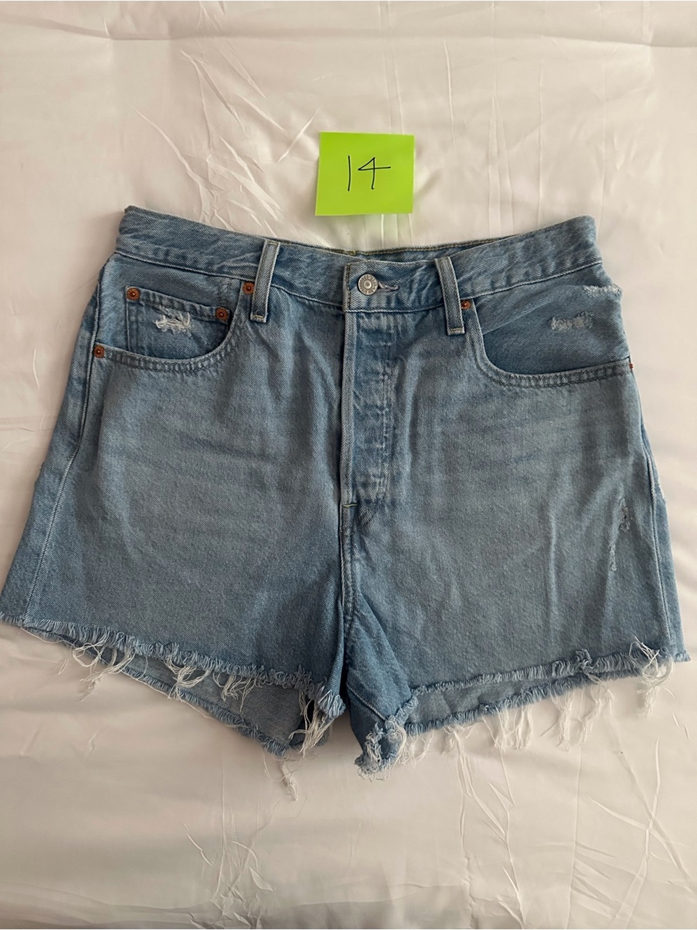 NWOT Levi's Ribcage Shorts